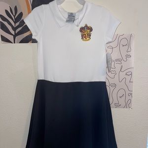 Harry Potter Gryffindor Costume - Size XL - New With Tags